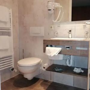 AKZENT Zur Post - 35