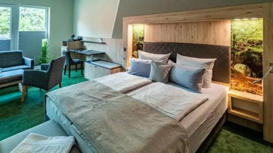 AKZENT Zur Post - 42