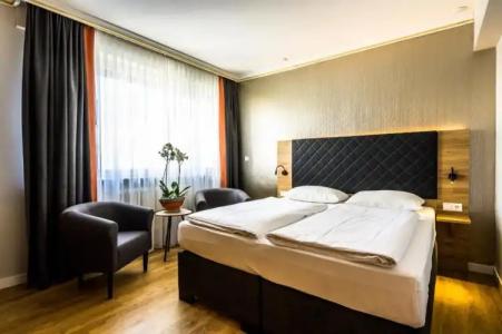 Rieker Stuttgart Hauptbahnhof - 91