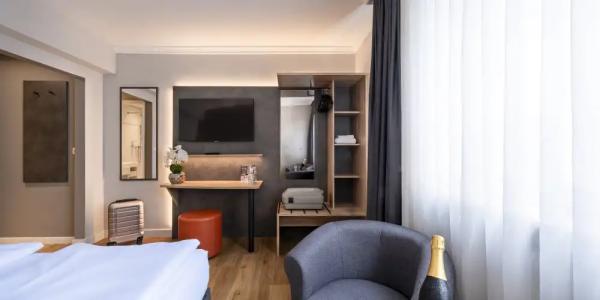 Rieker Stuttgart Hauptbahnhof - 120