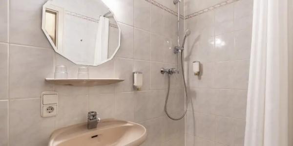 Rieker Stuttgart Hauptbahnhof - 77