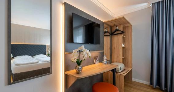 Rieker Stuttgart Hauptbahnhof - 43