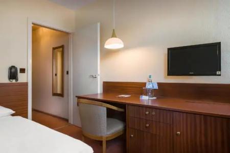 Rieker Stuttgart Hauptbahnhof - 98