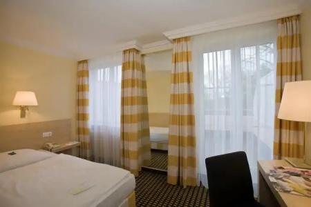 relexa WaldSchatten Stuttgart GmbH - 25