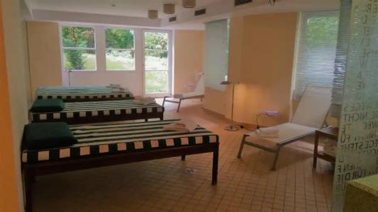 relexa WaldSchatten Stuttgart GmbH - 48