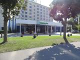 Premier room
