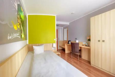 attimo Stuttgart***S - 57