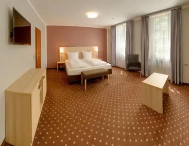 attimo Stuttgart***S - 20