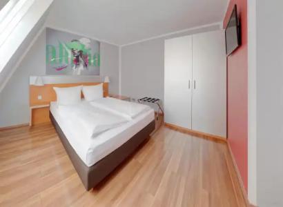 attimo Stuttgart***S - 39