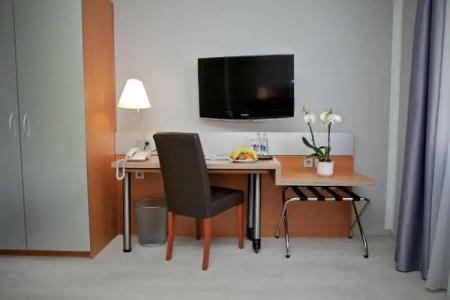 attimo Stuttgart***S - 58