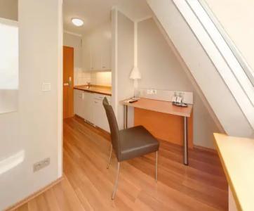 attimo Stuttgart***S - 37