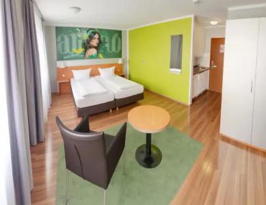 attimo Stuttgart***S - 62