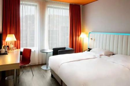 Park Inn by Radisson Stuttgart - 43