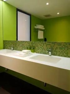 Bizotel Premier & Residence - 50