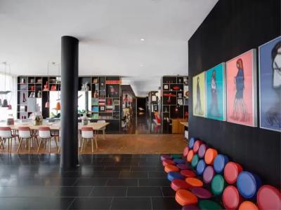 citizenM Paris Charles de Gaulle Airport - 13