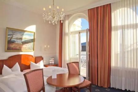 SEETELEsplanade mit Villa Aurora - 56