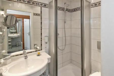 SEETELEsplanade mit Villa Aurora - 54