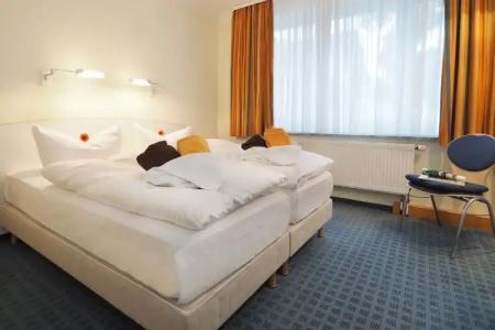 SEETELEsplanade mit Villa Aurora - 63