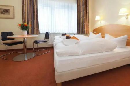 SEETELEsplanade mit Villa Aurora - 93