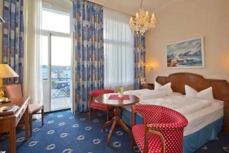 SEETELEsplanade mit Villa Aurora - 1