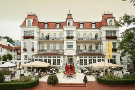 SEETELEsplanade mit Villa Aurora