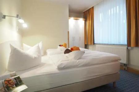 SEETELEsplanade mit Villa Aurora - 82