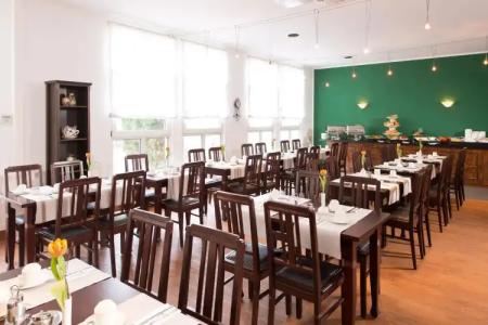 ACHAT Schwetzingen Heidelberg - 22