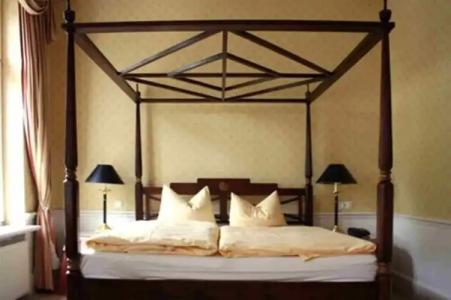 Niederländischer Hof - 19