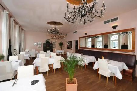 Niederländischer Hof - 12