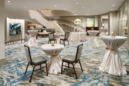 DoubleTree by Hilton Chicago Magnificent Mile - 33