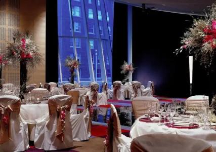 Sofitel Chicago Magnificent Mile - 21