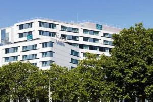 AC Hotel Porte Maillot by Marriott
