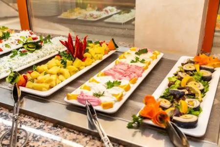 Complex Sunrise by HMG - All Inclusive - 39