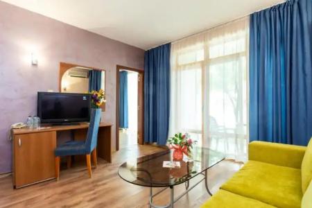 Complex Sunrise by HMG - All Inclusive - 67