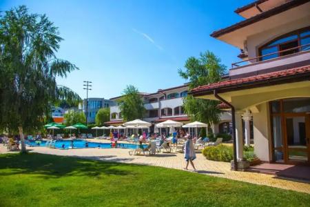 Complex Sunrise by HMG - All Inclusive - 17