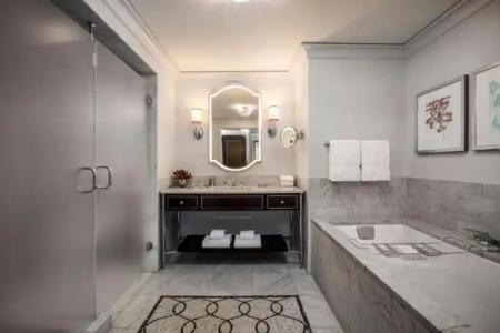 Waldorf Astoria Chicago - 50