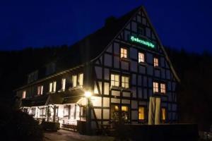Hotel & Gasthof Hubertushohe - Ihr Hotel fur Urlaub mit Hund, Schmallenberg