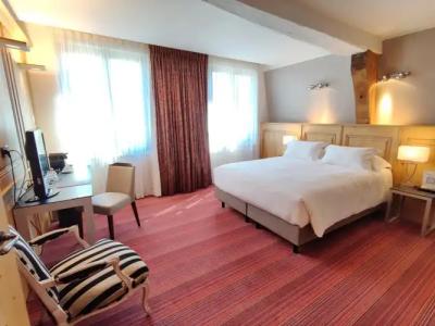 Hôtel de Bourgtheroulde, Autograph Collection - 11