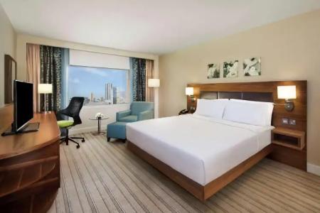 Hilton Garden Inn Ras Al Khaimah - 100