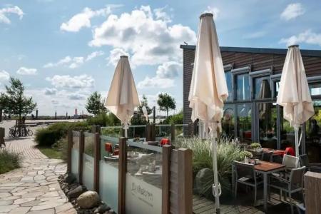 ambassador & spa - 14