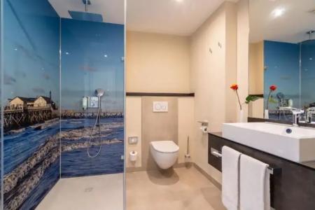 ambassador & spa - 36