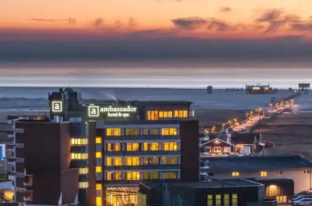 ambassador & spa - 31