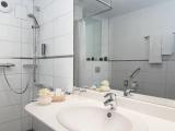 Deluxe Single Suite