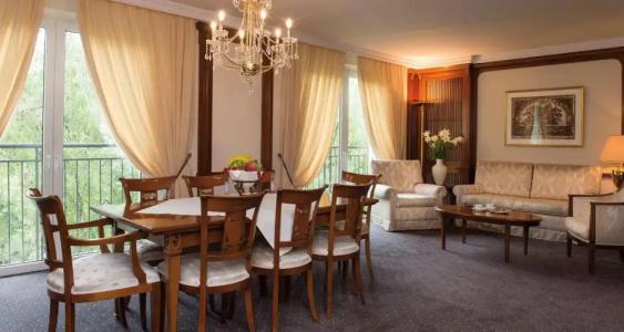 Victor's Residenz-Saarbrücken - 36