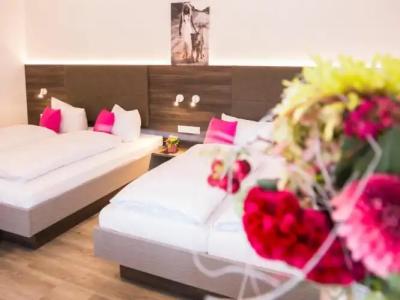 Löwen Garni - B&B - 46