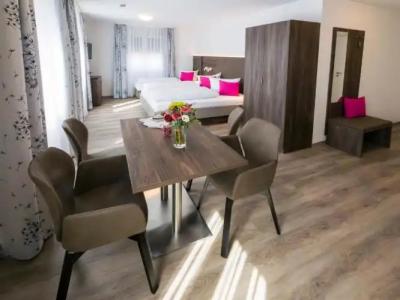 Löwen Garni - B&B - 43