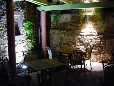 Löwen Garni - B&B - 11