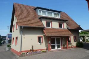 Hotel & Gästehaus Im Ziegelweg garni, Rust
