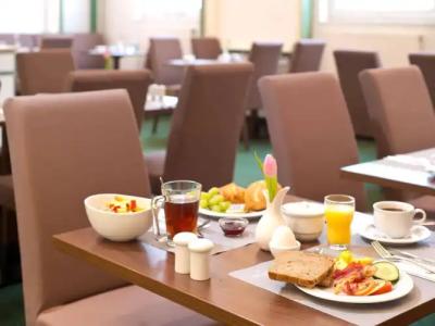 ACHAT Rüsselsheim Frankfurt - 14