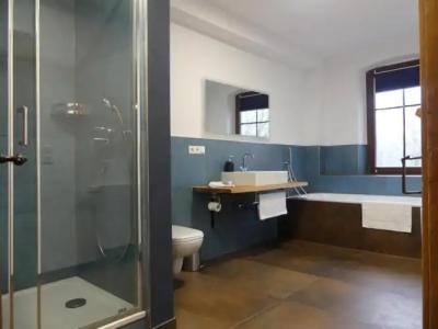 Bayerischer Hof - 52